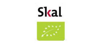 {"id":7,"title":"SKAL","slug":"skal","description":"Skal Biocontrole zet zich als toezichthouder in voor aantoonbare betrouwbaarheid van biologische producten in Nederland.\r\nIeder bedrijf dat biologische producten wil produceren, verwerken, verpakken, importeren, verhandelen of opslaan moet hiervoor gecertificeerd zijn.","img_id":15,"file_id":459,"created_at":"2018-01-16 14:37:59","updated_at":"2022-12-01 15:46:41","deleted_at":null,"locale_iso":"nl"}